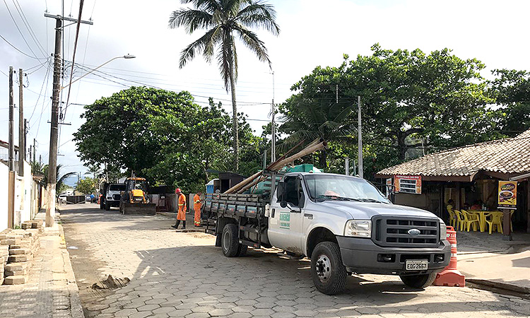 Trecho no bairro Prainha está interditado devido à obra
