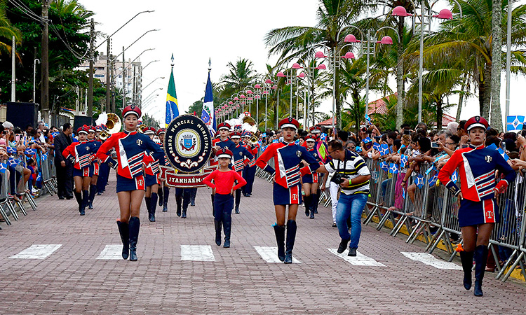 Desfile Cívico - 485 anos
