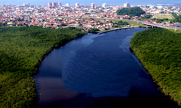 Vista aérea - Rio Itanhaém