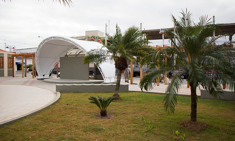 Praça Ângelo Guerra, no Belas Artes