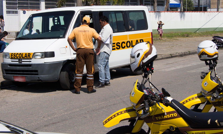 Departamento transporte escolar Itanhaém